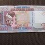 Guinea,West Africa.Lot of three Uncirculated Banknotes. Image 3