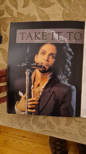 Prince. The Illustrated Biography By John W. Duffy. Large Volume Paperback In Good Condition.