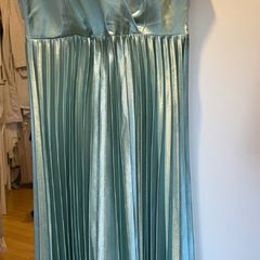 Dorothy Perkins LUXE Pleated Midi Dress  Sage Green Satin (Brand New With Tags