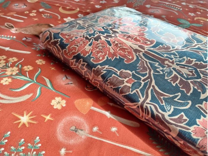 King Size Pineapple Elephant Keera Floral Duvet set
