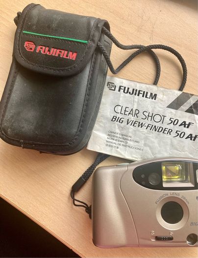 Retro Fujifilm Big View-Finder Auto 10 35mm camera