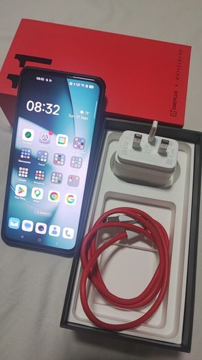 Oneplus 11 (16/256Gb)