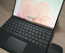 Surface Pro 8 i7 -16gb ram