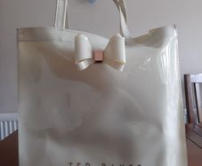 Ted Baker Shopper
