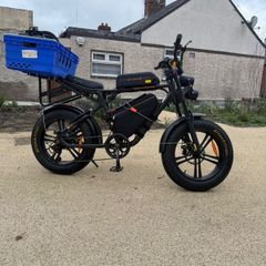 E-Bike Engwe M20 with triangular battery