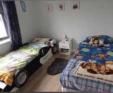 kids car bed