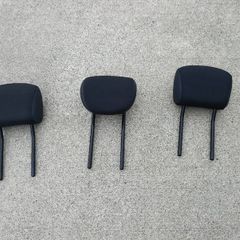 Dacia sandero rear headrest