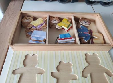 Melissa and Doug dress up puzzle