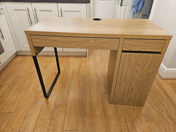 Micke IKEA desk