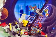 Lego System 6493: Flying Time Vessel (1996) 100% Complete (NO BOX)