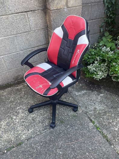 gaming chair