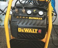 Dewalt DPC10QTC Mid Pressure Super Quiet Oil Free Compressor -230v + 2 Pneumatic Gun nailer +stapler