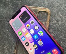 iPhone XR 64gb red.