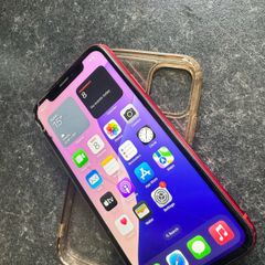 iPhone XR 64gb red.