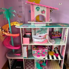 LOL Dollhouse