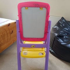 Children's chalk and white board