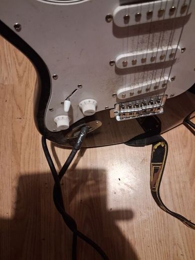 left-hand gear for music electric guitar with  nux app