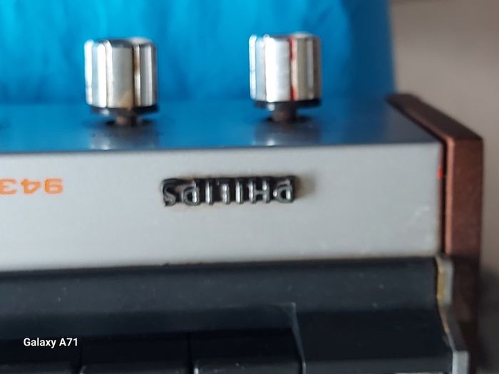 Vintage Philips (Radio-Cassette-Phono) PZ1 U121, made in Holland 1974, 22RH943-15Z, in excellent condition