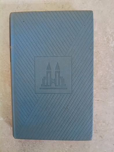 1961 Teach Yourself Books Irish by Myles Dillon Donncha O Croinin