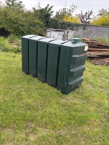 Oil tank