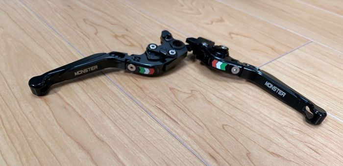 Ducati monster 821 levers