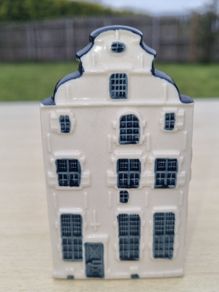 KLM Blue Delft miniature collector's house