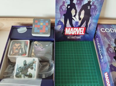 Codenames Marvel Edition