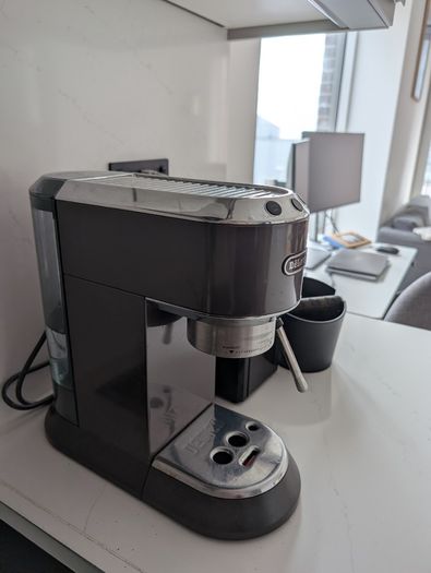 De'Longhi Coffee Machine and Grinder