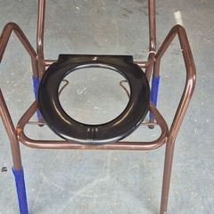 Commode new never used