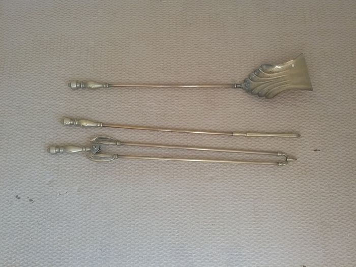 Fire irons