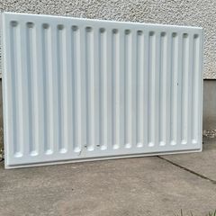 Free radiator Width 79, Hight 52, depth 10cm.