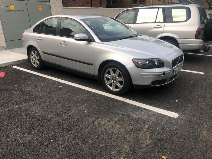 Volvo S40, 1.6d 2.0 d Braking