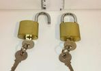 2 Locks
