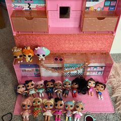 LOL DOLLS big and small include loads of accesories