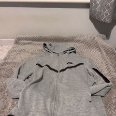 Grey Nike Tech Fleece