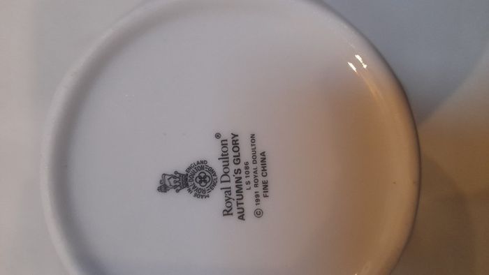 Royal Albert " Autumn Glory " tea set