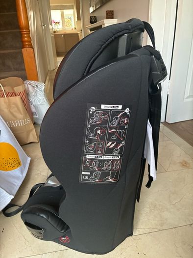 Infababy isofix car seat 9-18kg