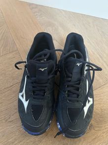 Mizuno Wave Panthera Hockey Shoes