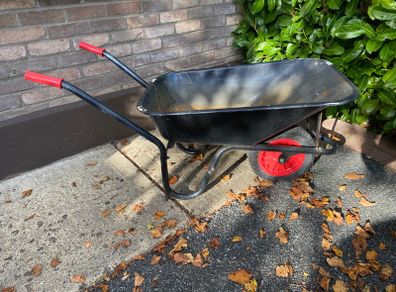 Wheelbarrow