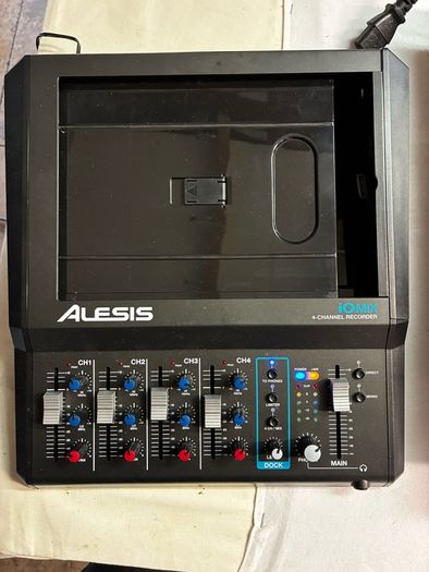 Alesis iOMIX - 4 Channel Mixer