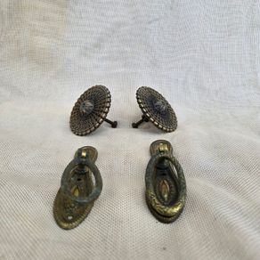 Antique Brass Drawer Pulls & Knobs