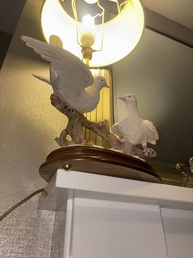 Large vintage double doves table lamp 65cm