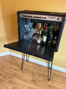 Drinks cabinet / Cocktail cabinet