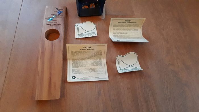 New Zealand Wine bottle holder - Brand New
