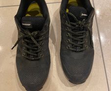 Steel toed work shoes