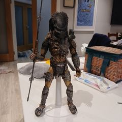 Hot toy mms66 Predator figure 1/6 scale 35cm tall
