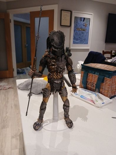 Hot toy mms66 Predator figure 1/6 scale 35cm tall