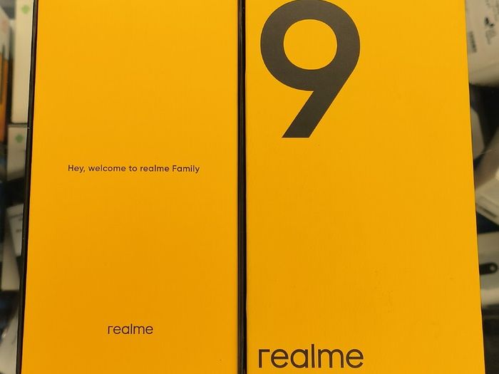 realme 9 5G (6.6") 128GB Dual Sim Unlocked to All Networks Black 50MP AI Triple Camera (New Open Box)