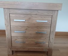 Charnwood Baby cot/cot bed and changer