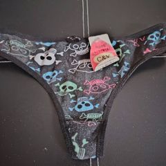 Women Underver